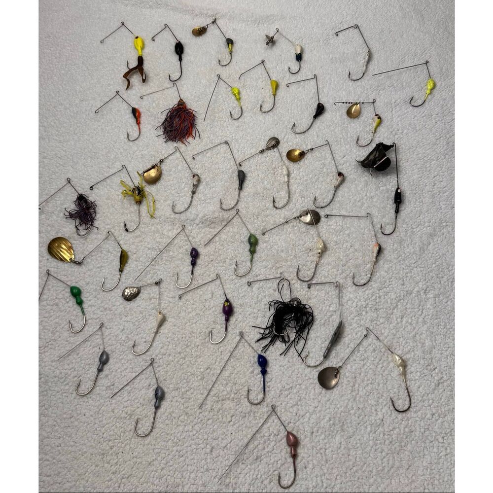 Bass Fishing Tackle Lot of 34 Spinnerbaits
